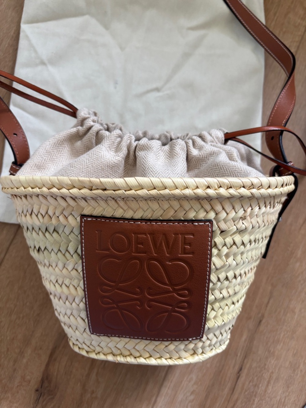 Loewe Paula’s Ibiza Palm Leaf Drawstring Mini Bucket Bag - Picture 2 of 10